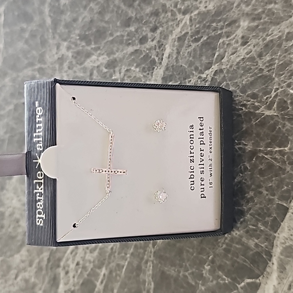 NIB Sparkle Allure Cross Necklace & Stud Earrings Set – Silver & CZ